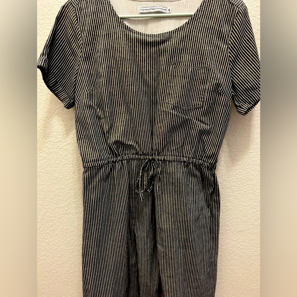 Main Street exchange dress Medium, black and white stripes. EUC.
